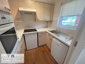Kitchen- click for photo gallery